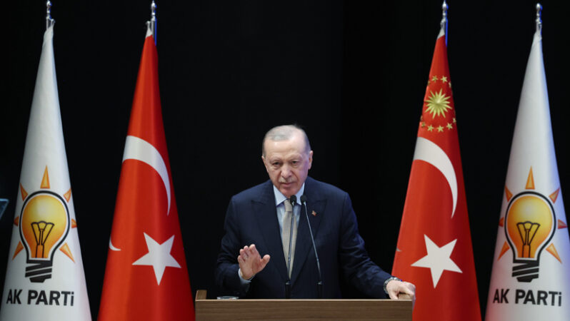 Erdoğan: Ortaya çıkanlar ortaya çıkacakların habercisidir