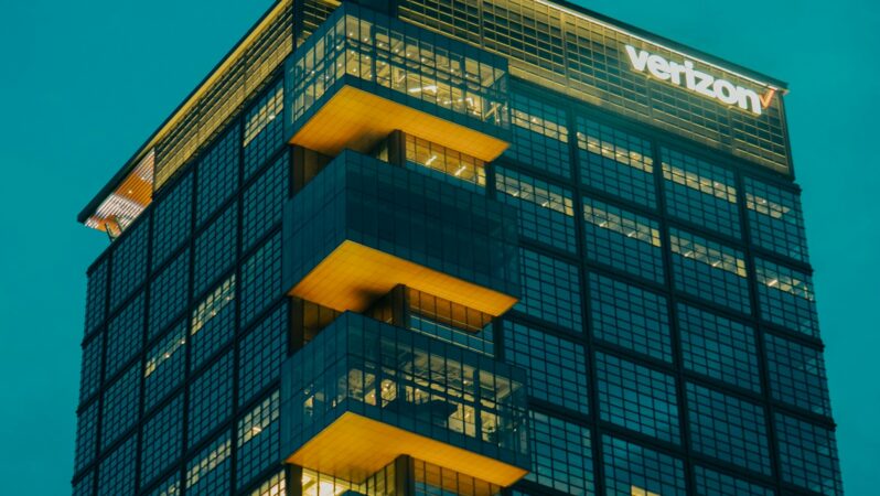 Verizon, Google Yapay Zeka Destekli Müşteri Hizmetlerinin Satışları Artırdığını Açıkladı