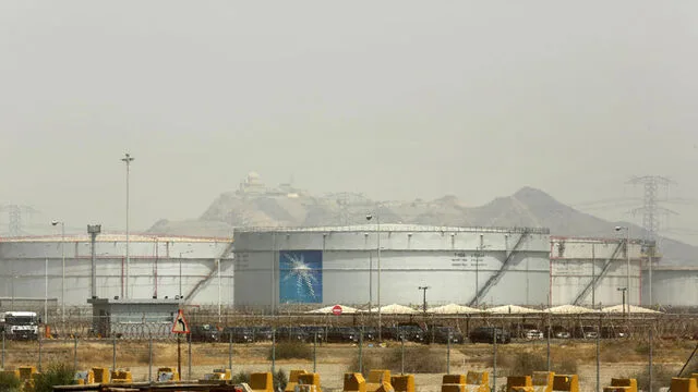 Aramco’nun net kârı ilk çeyrekte gerileyen petrol fiyatlarıyla düştü