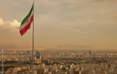 İran, Hürmüz Boğazı’nı kapattı: Petrol piyasalarından sert yanıt bekleniyor