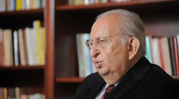 Son dakika… Hüsamettin Cindoruk hayatını kaybetti