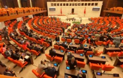 ‘Terörsüz Türkiye’ için yeni düzenleme: Teröristlere denetimli serbestlik ve siyaset yasağı getiriliyor