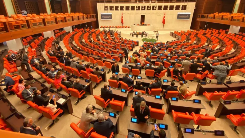 ‘Terörsüz Türkiye’ için yeni düzenleme: Teröristlere denetimli serbestlik ve siyaset yasağı getiriliyor